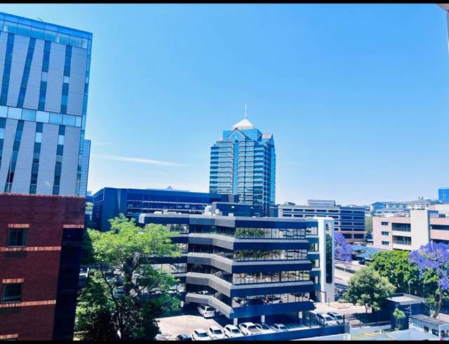 2 BEDROOM APARTMENT FOR SALE IN SANDOWN
